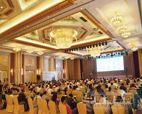 科士達(dá)數(shù)據(jù)中心產(chǎn)品線2012全國巡展挺進(jìn)武漢